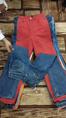 Y2K Embroidered Ladies Fasion Jeans & Flappers - 100  Pcs